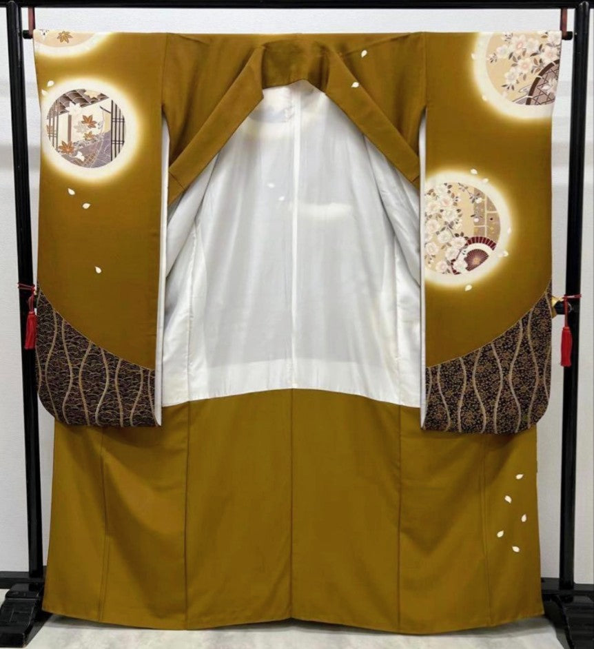 Vintage Furisode Kimono Full Set - Gold Embroidery & Kawashima Obi - Pre-Owned