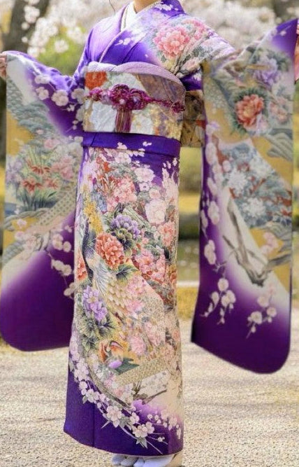 طقم فوريسود أنيق بتصميم كلاسيكي وعصري مع لمسات ذهبية - بنفسجي