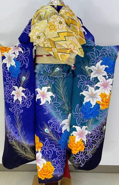 Blue Lily Furisode Full Set - 8 Pieces - M Size - Pure Silk with Gold Thread - Excellent Condition