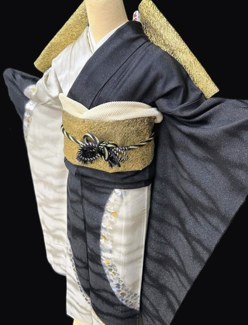 Hori Shohei Furisode Full Set - Champagne Gold & Black with Gold Leaf - Pre-Owned