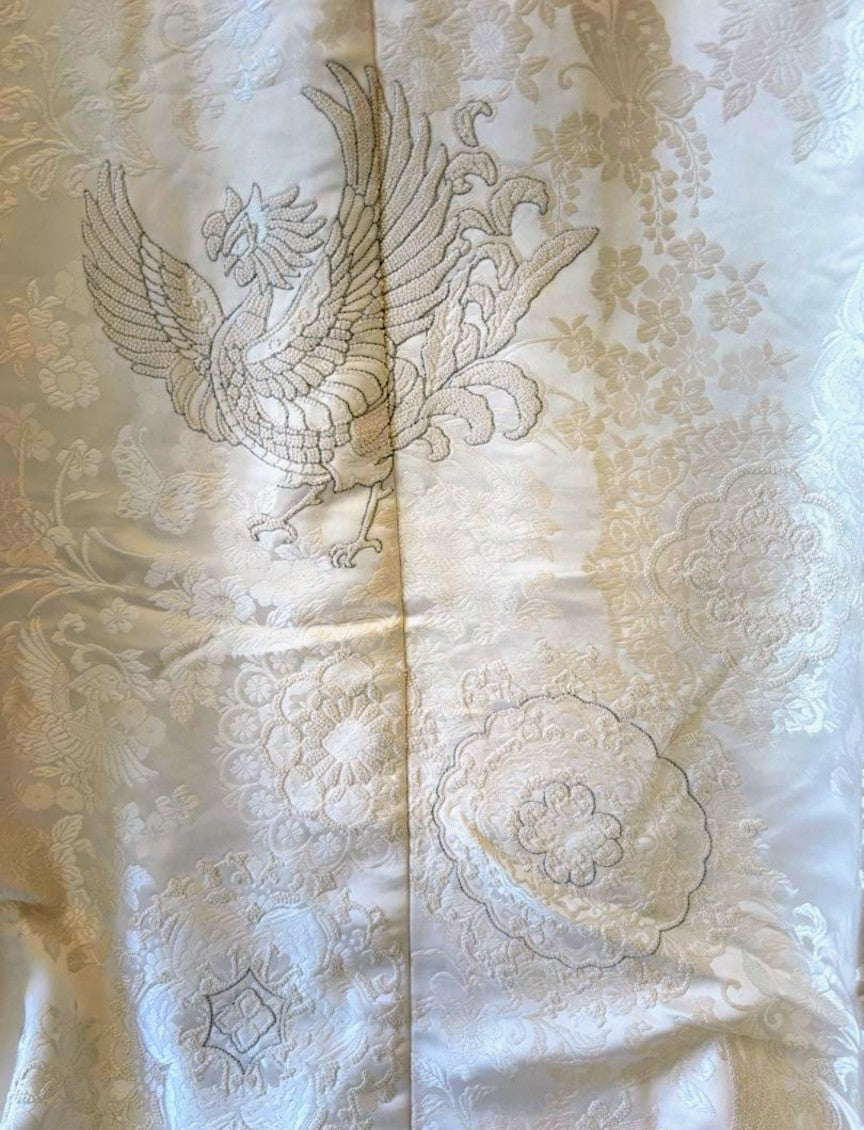 كيمونو زفاف أبيض من الحرير الخالص من شيروموكو مع تطريز ساغارا - فينيكس