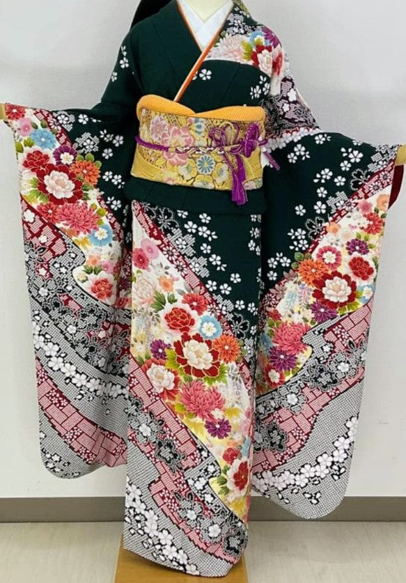 Green Furisode Full Set - 7 Pieces - LL to Tall Size