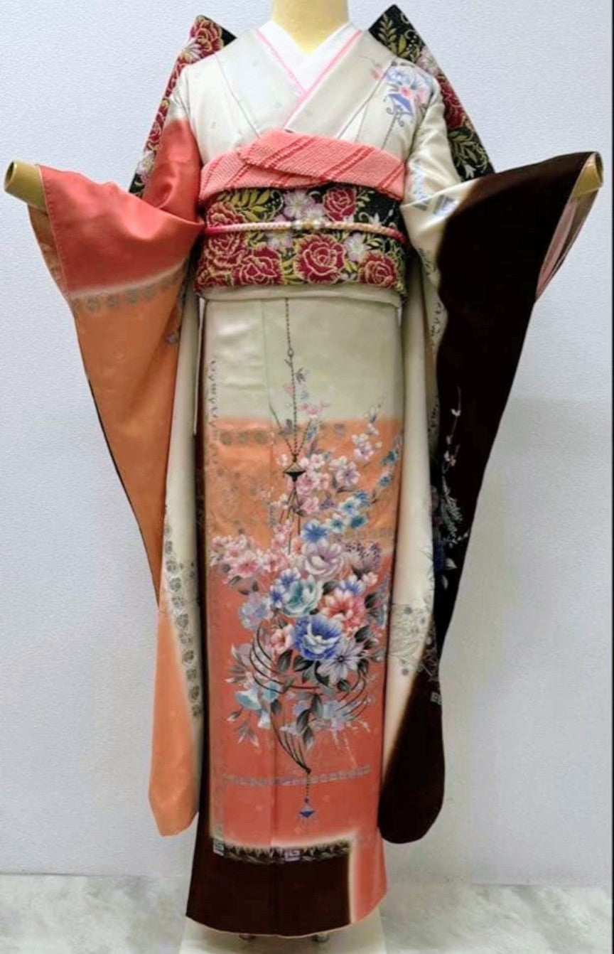Luxury Furisode Kimono Set with Western Floral Design - Complete Ceremonial Ensemble