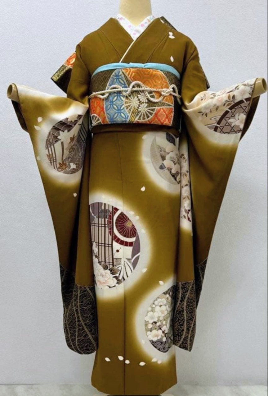 Vintage Furisode Kimono Full Set - Gold Embroidery & Kawashima Obi - Pre-Owned